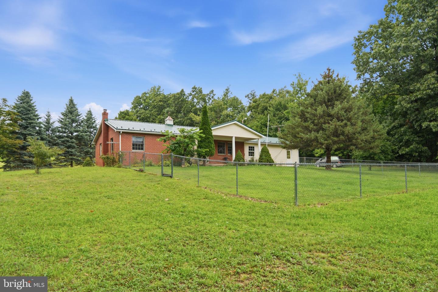 1847 Vanormer Rd Property Photo 2