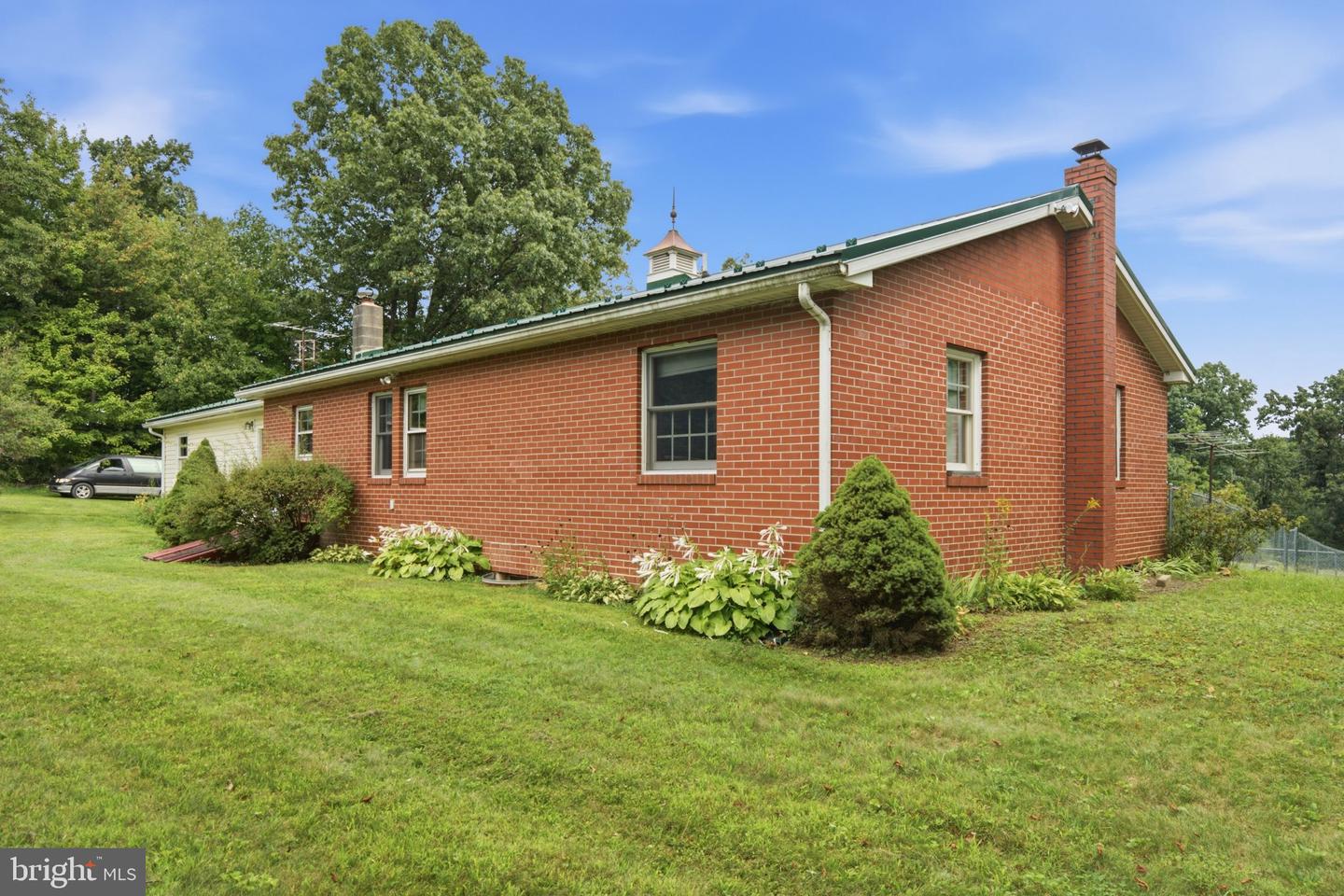 1847 Vanormer Rd Property Photo 5