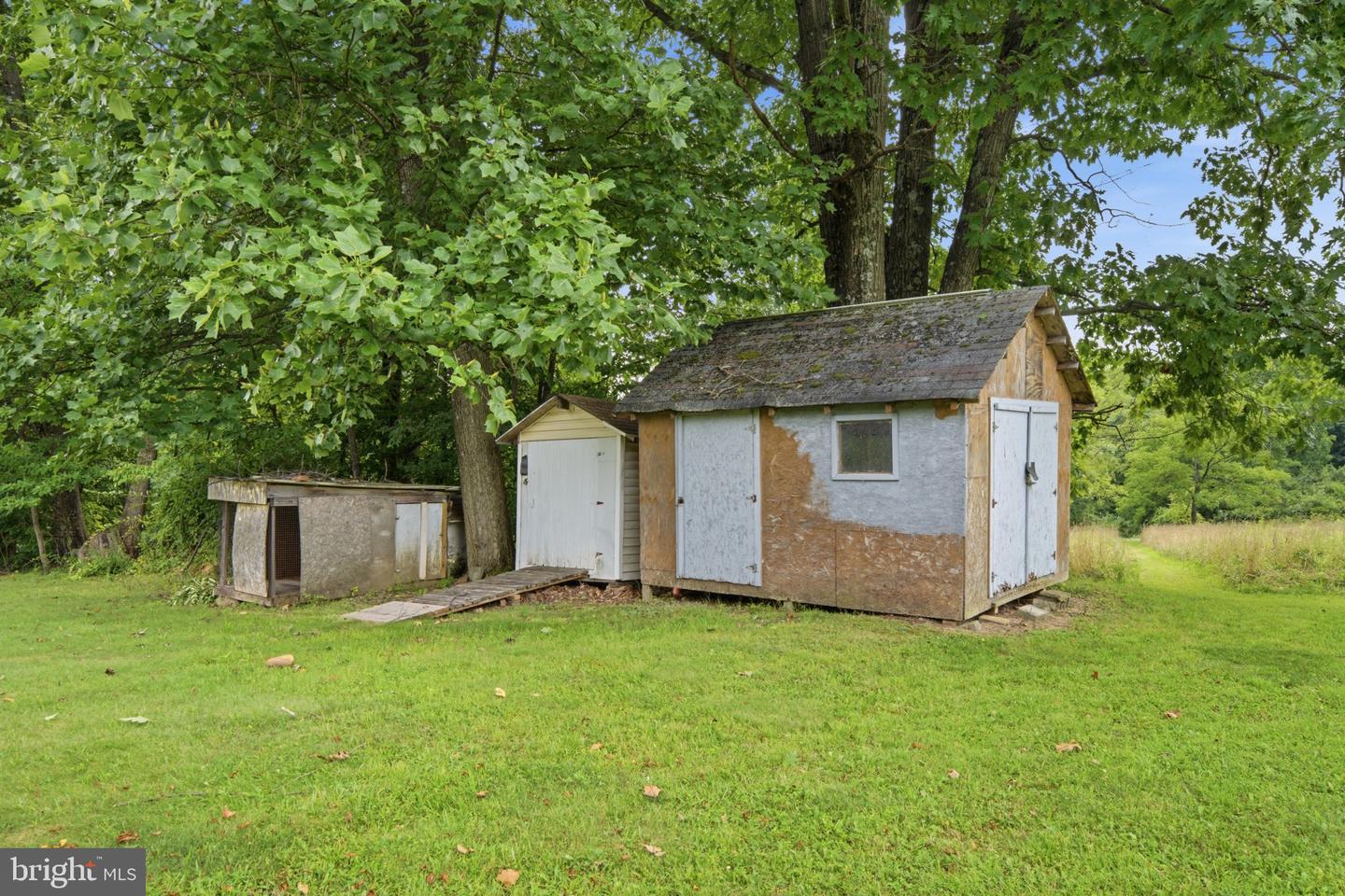 1847 Vanormer Rd Property Photo 6