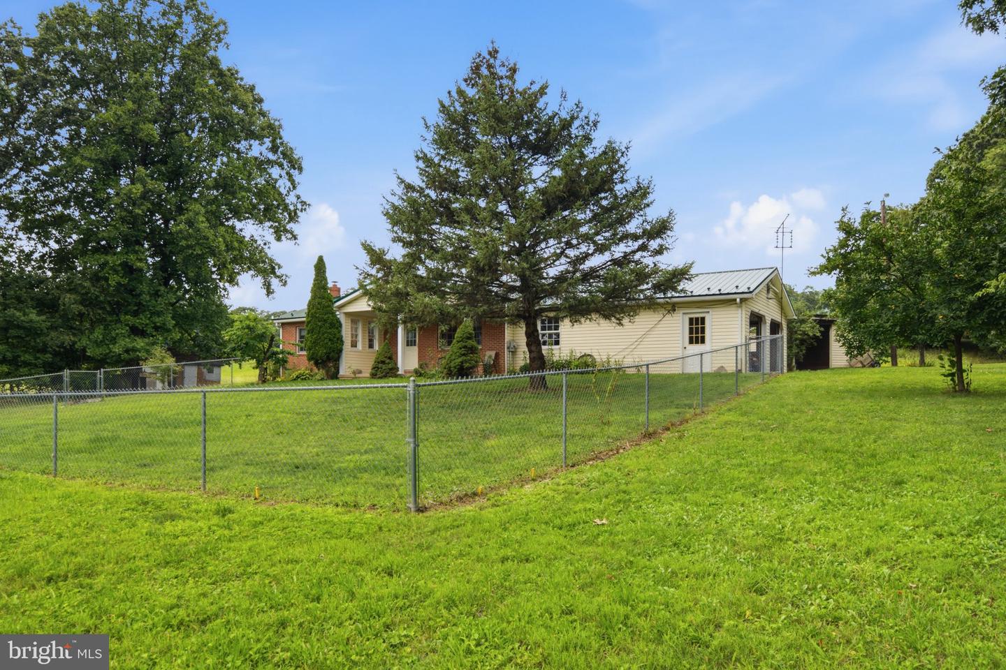 1847 Vanormer Rd Property Photo 9