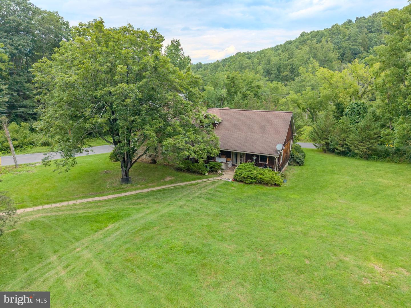 4596 Arch Rock Rd Property Photo 7