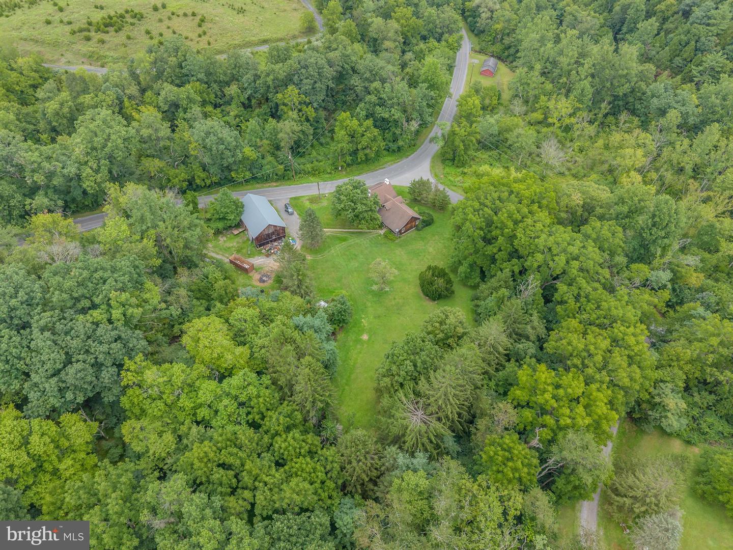 4596 Arch Rock Rd Property Photo 9