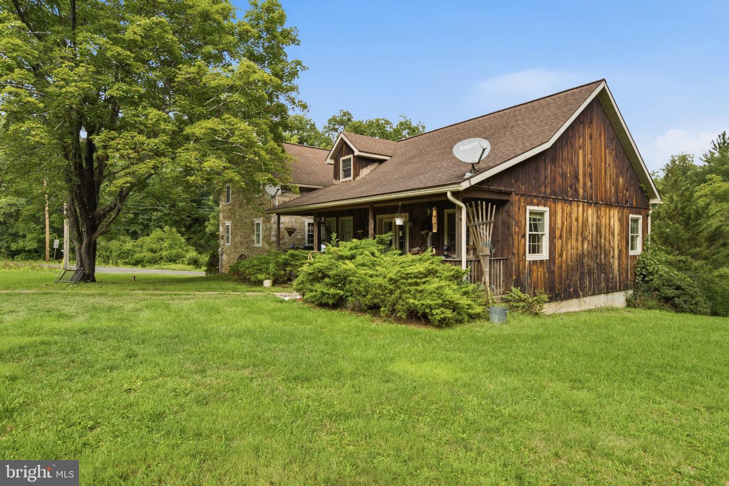 4596 Arch Rock Rd Property Photo 17