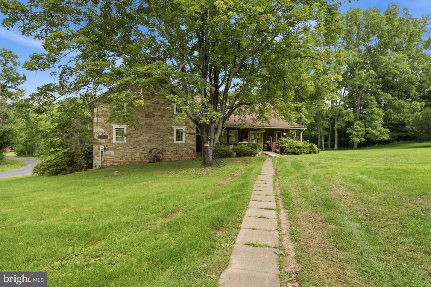 4596 Arch Rock Rd Property Photo 18