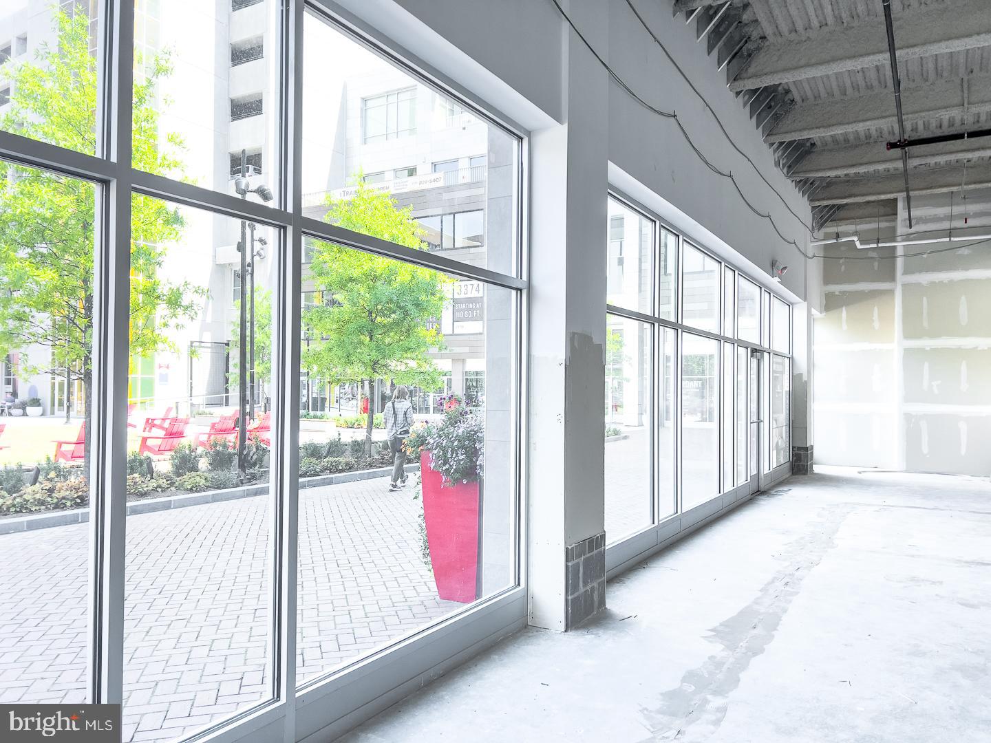 101 N Queen St #107-109 Property Photo 4