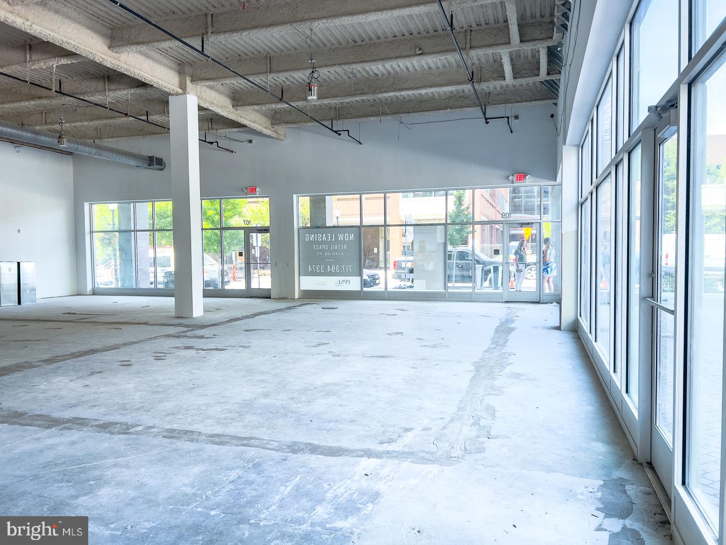 101 N Queen St #107-109 Property Photo 6