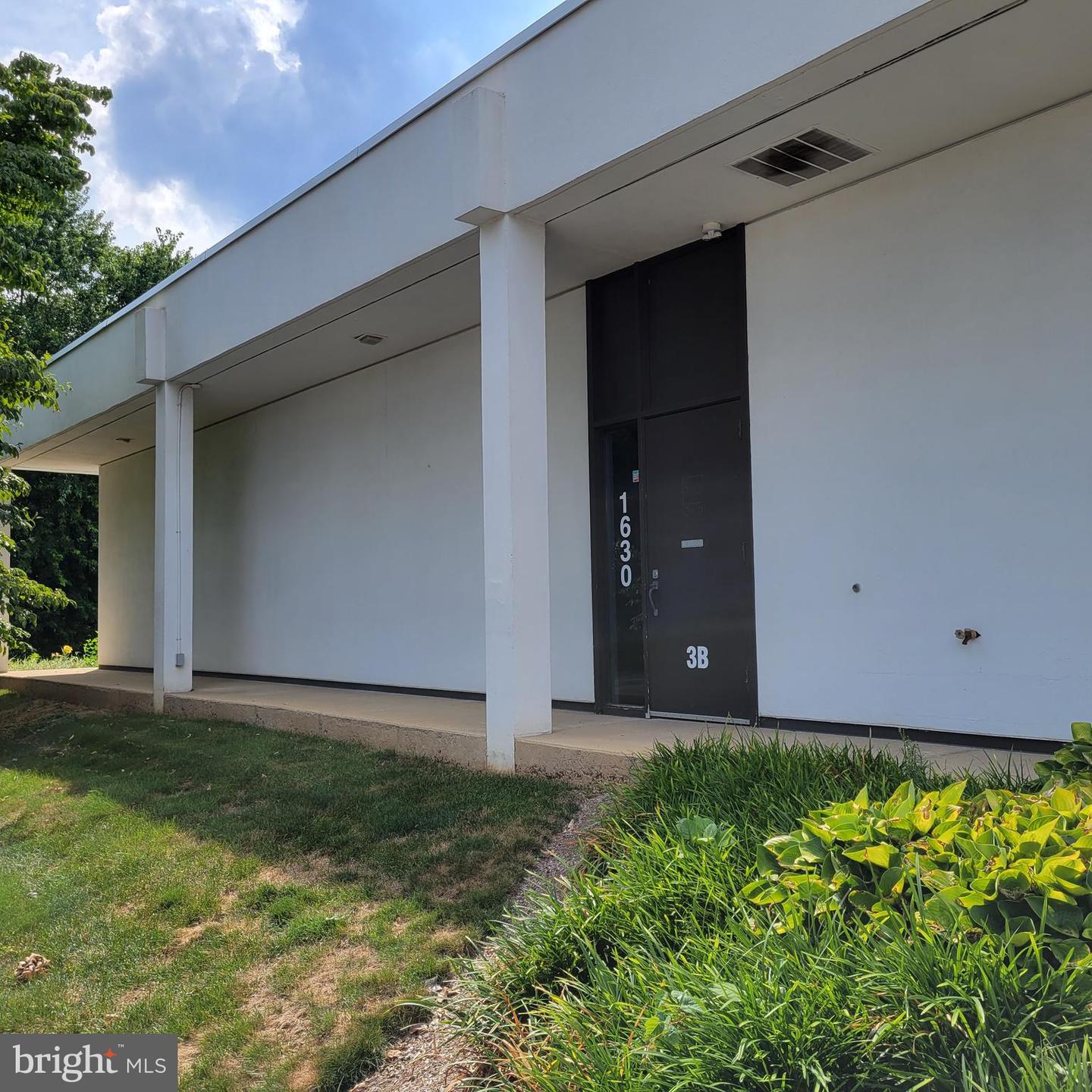 1630 Manheim Pike #3b Property Photo 2