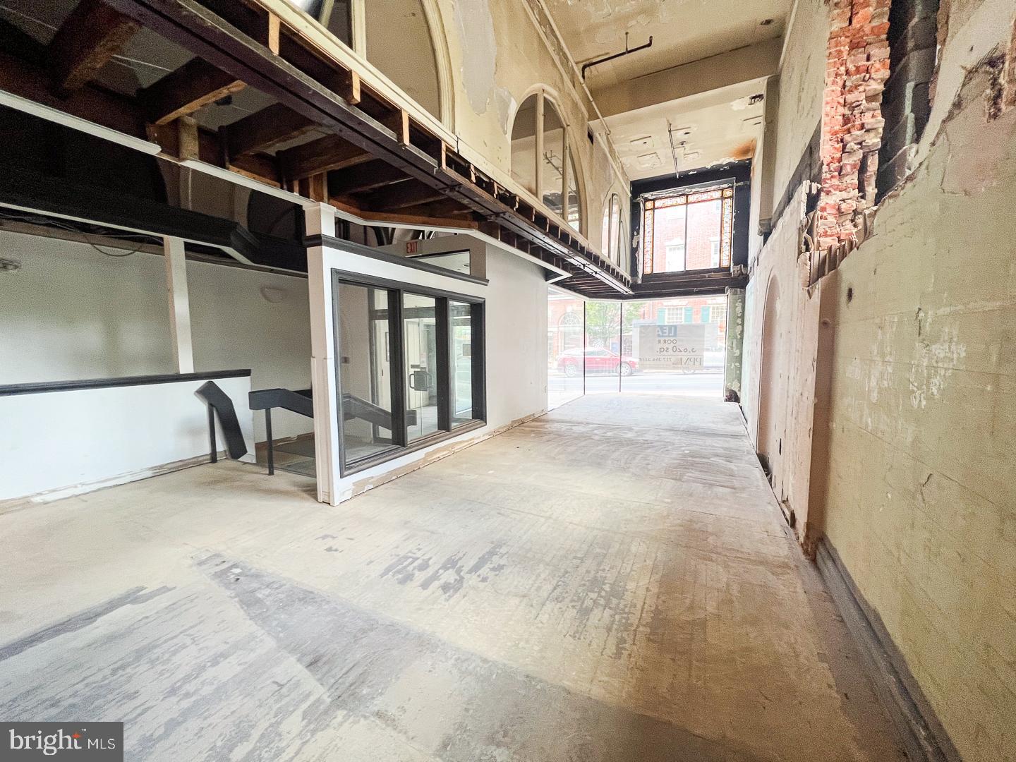 8 W King #810 Property Photo 11