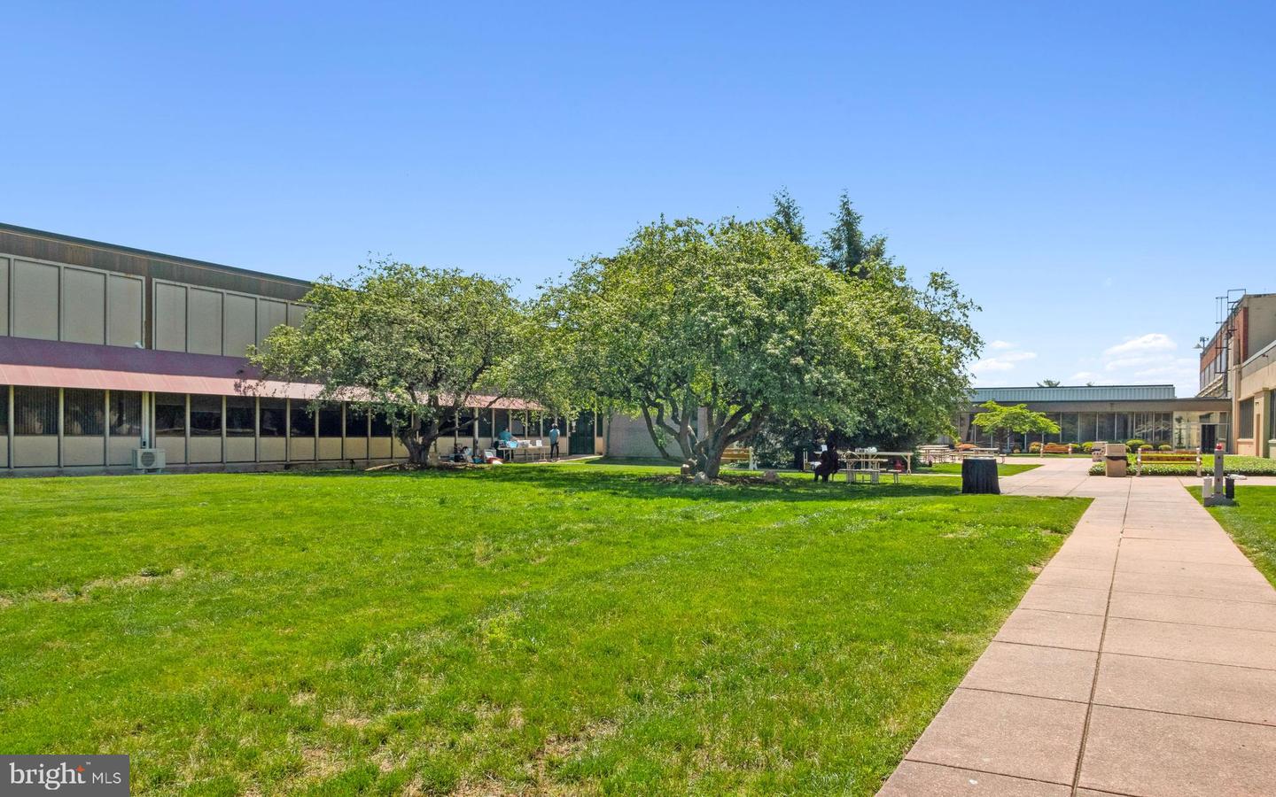 1000 New Holland Ave #b15 Property Photo 6