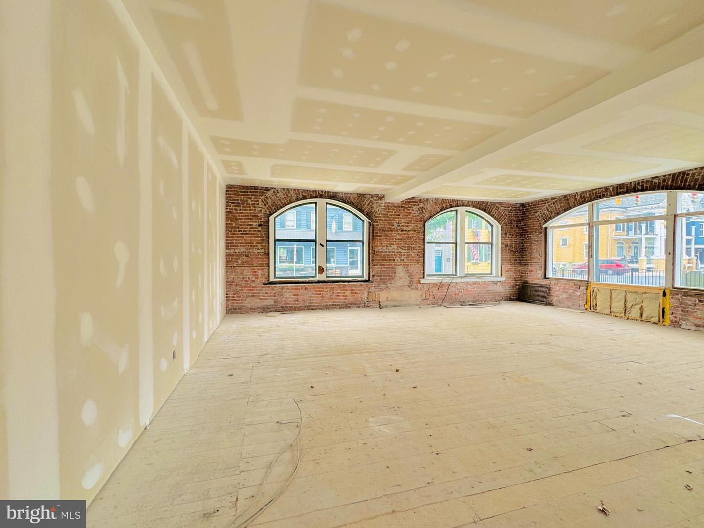 55 Market Sq Property Photo 7