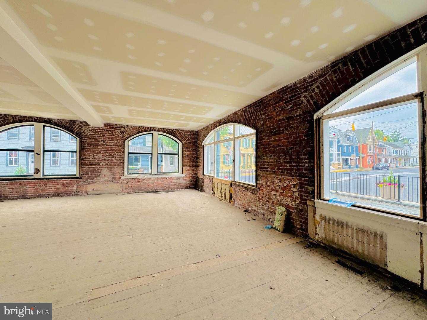 55 Market Sq Property Photo 9