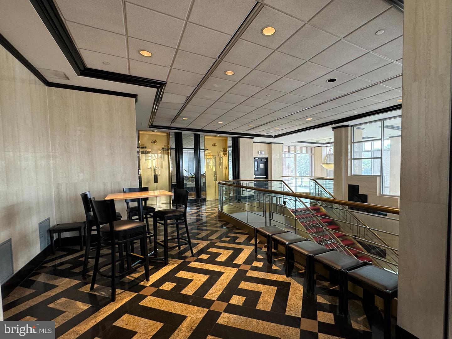 124 E Main St #restaurant Property Photo 6