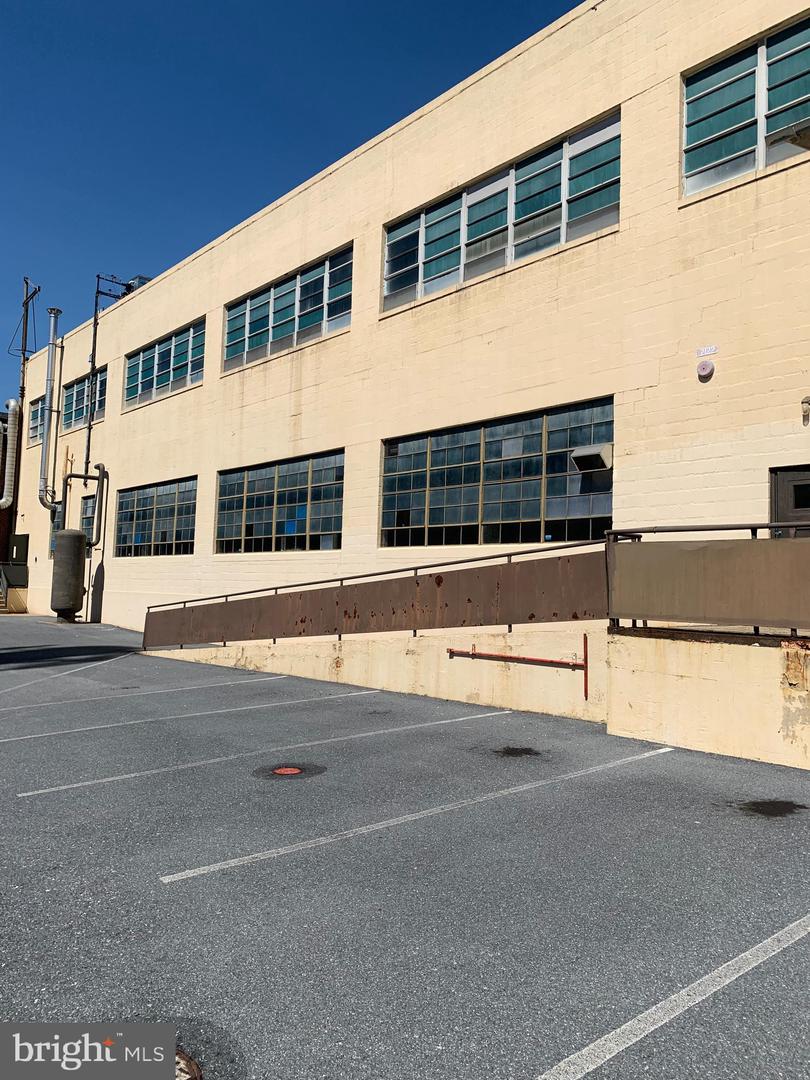 1000 New Holland Ave #b2 Property Photo 9