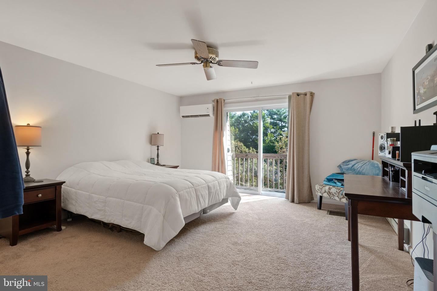 845 Silver Spring Plz Property Photo 50