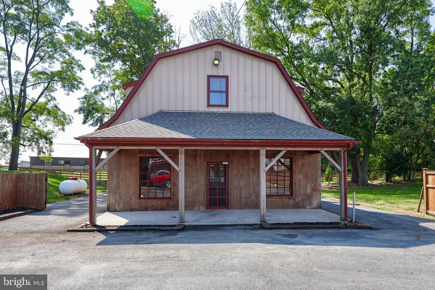 2688 Old Philadelphia Pike Property Photo 3