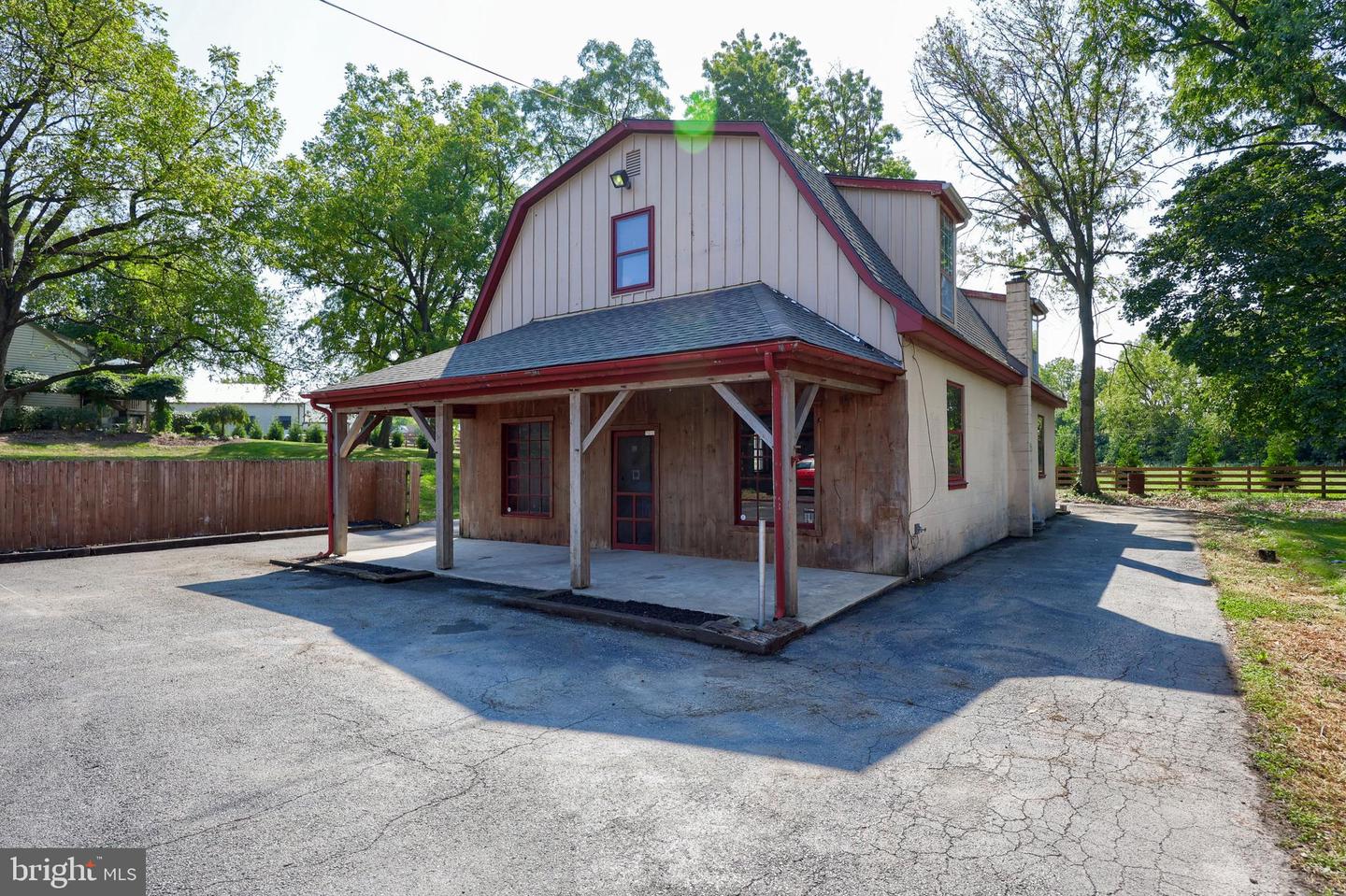 2688 Old Philadelphia Pike Property Photo 4