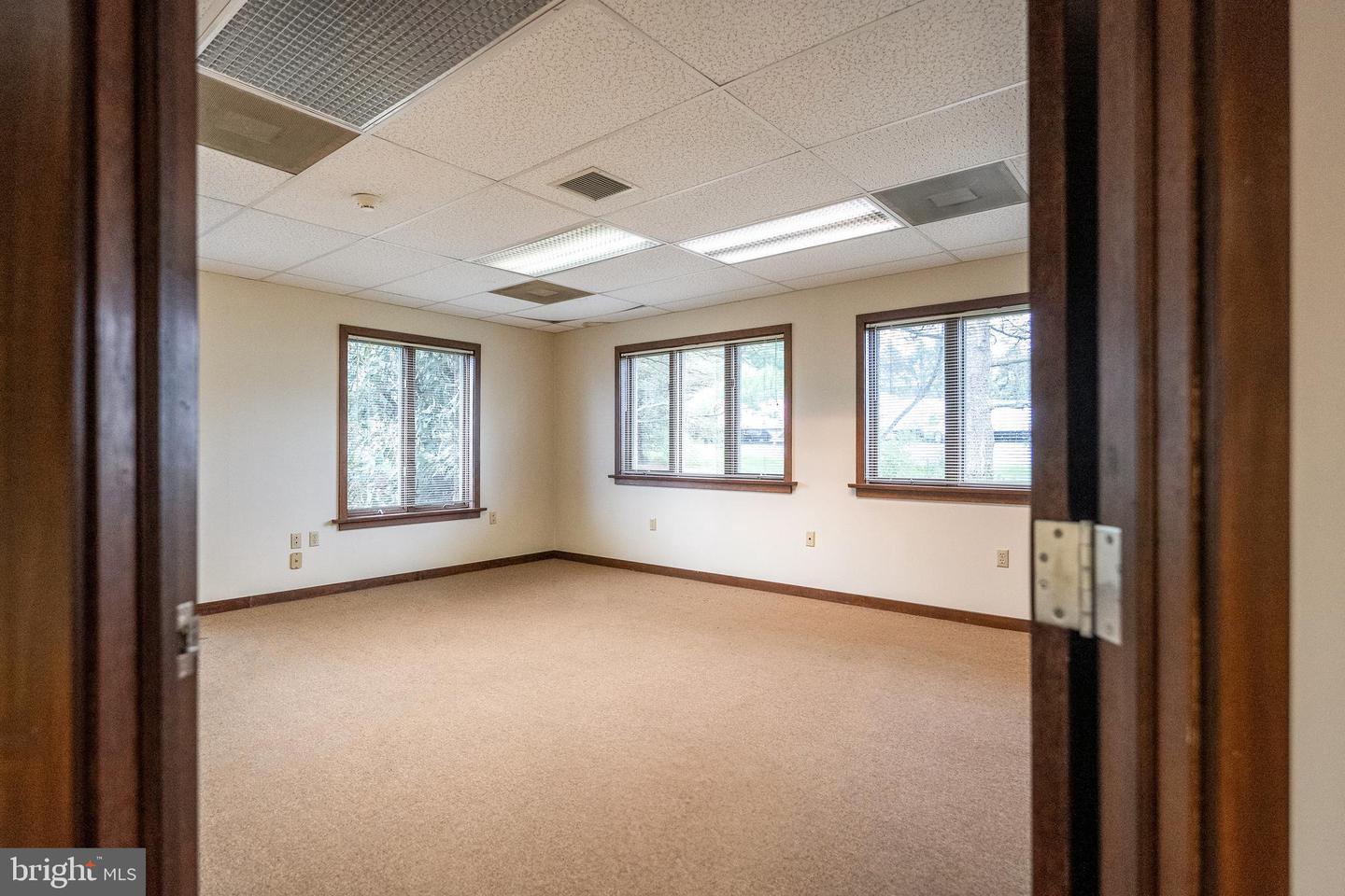 118 W Airport Rd Property Photo 35