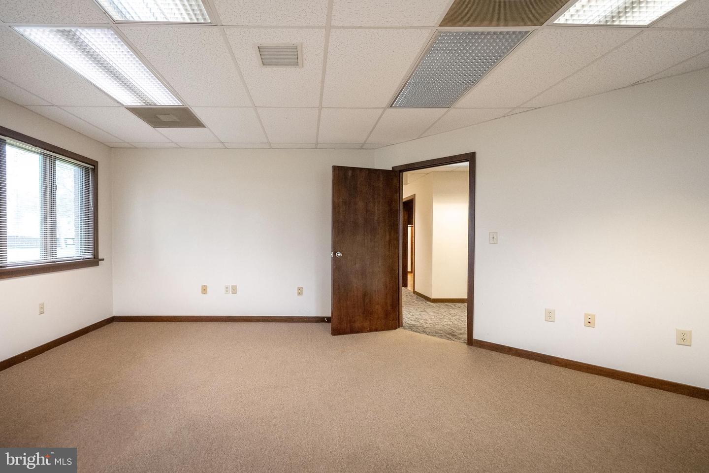 118 W Airport Rd Property Photo 38