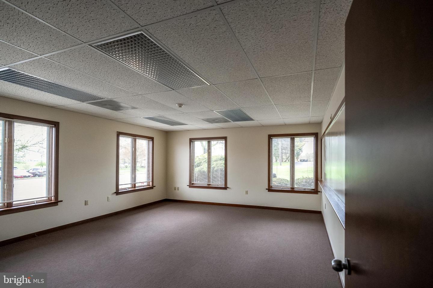 118 W Airport Rd Property Photo 44