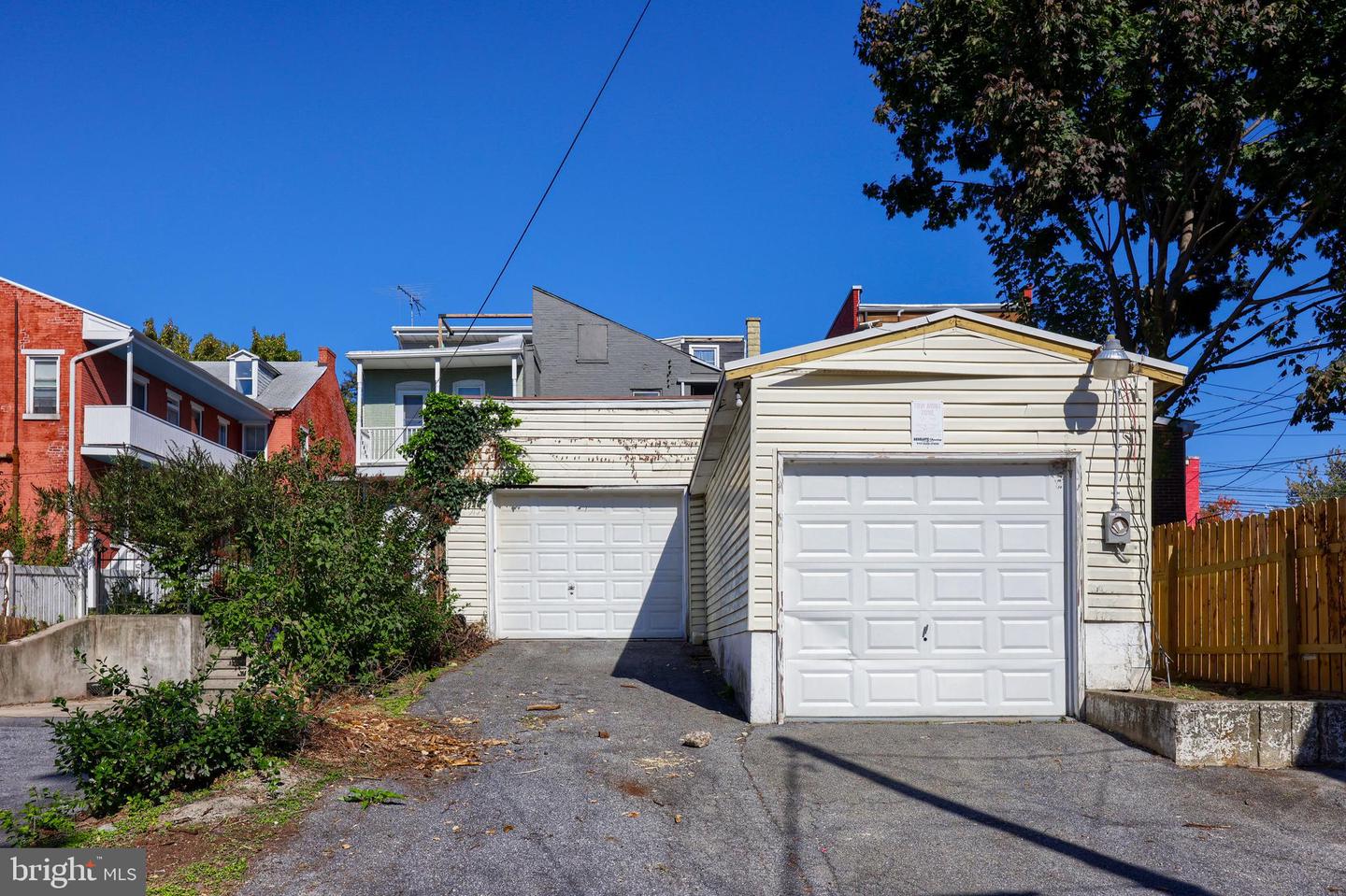 540-542 E King St Property Photo 21