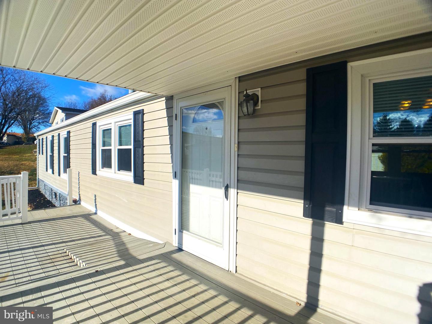 105 Cottontail Ct Property Photo