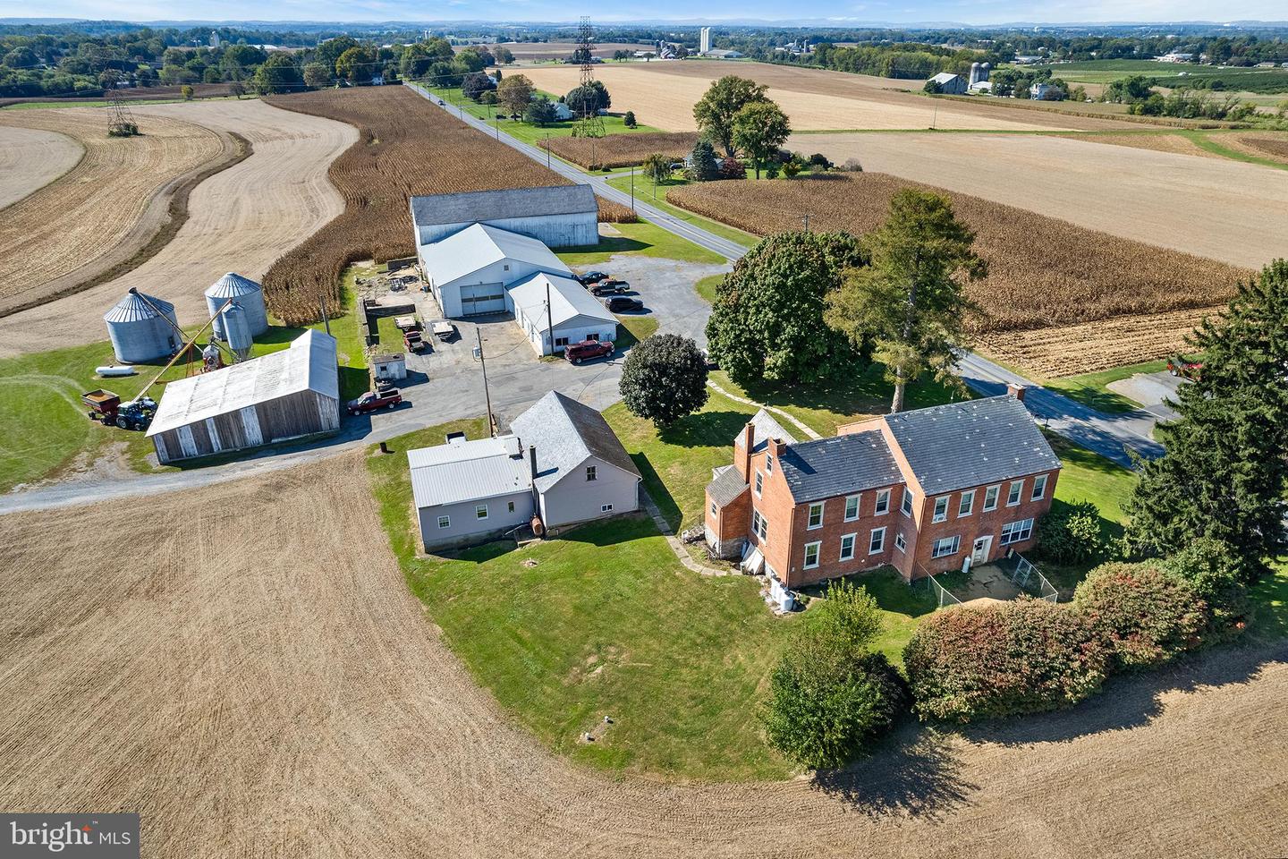 133 Sprecher Rd Property Photo 3