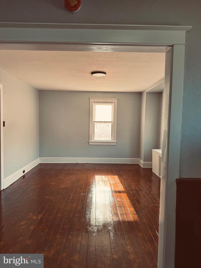 102 Roselawn Ave Property Photo 4