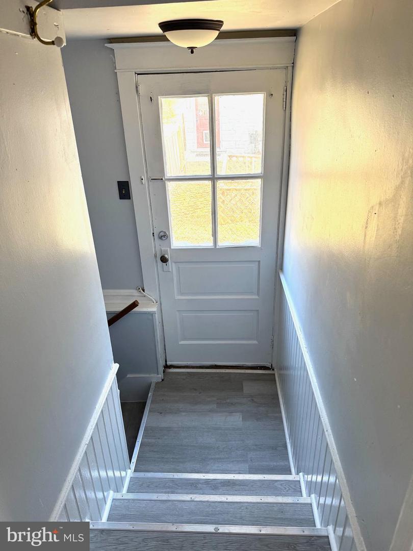 102 Roselawn Ave Property Photo 16