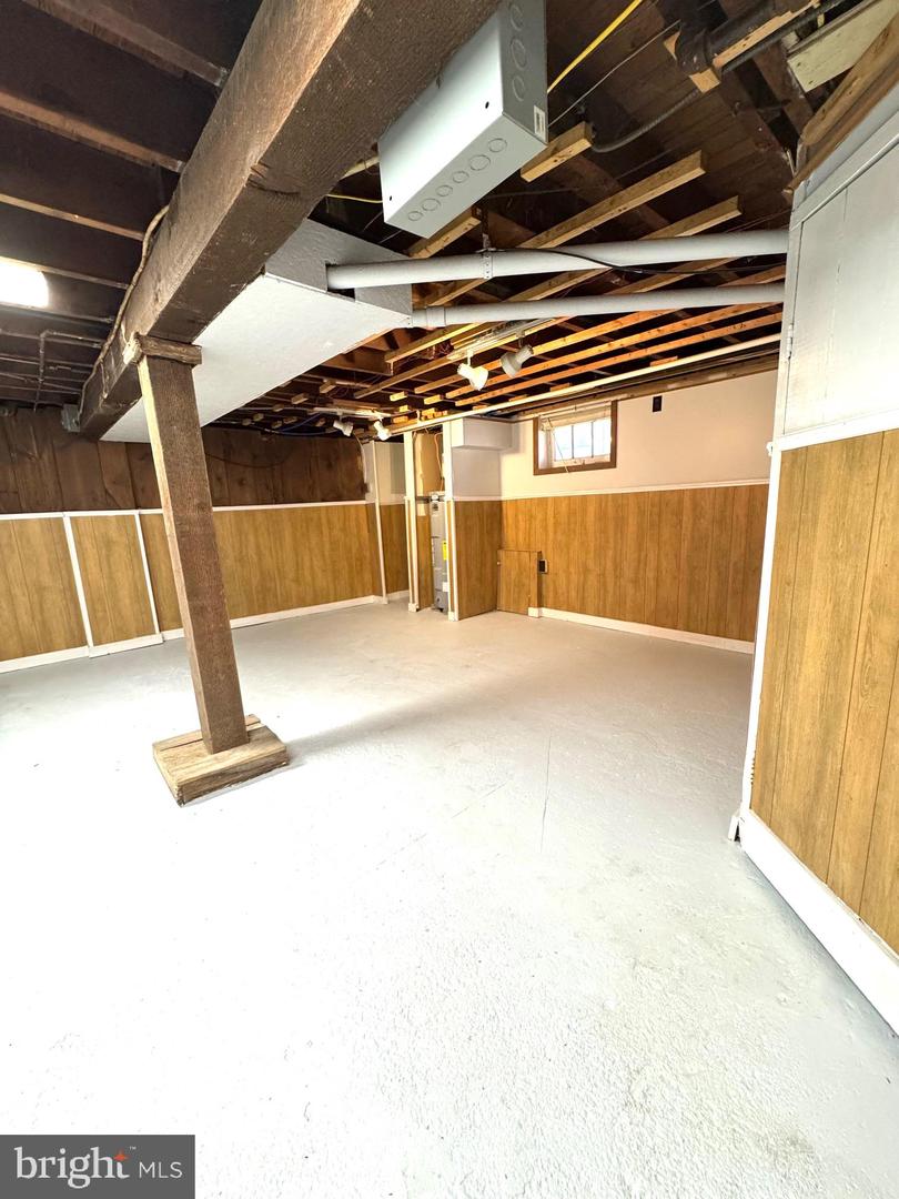 102 Roselawn Ave Property Photo 21