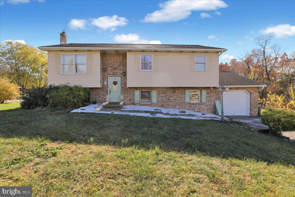 38 Den Mar Dr Property Photo 1
