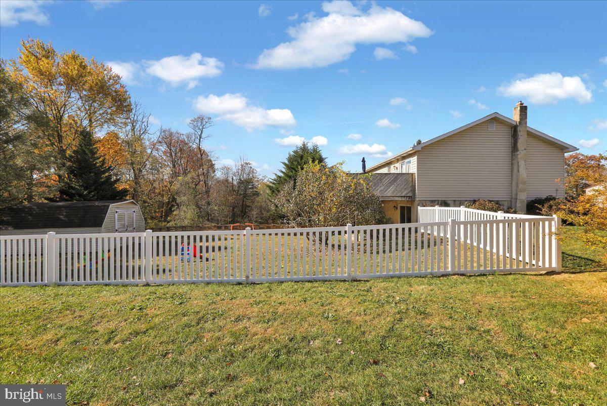 38 Den Mar Dr Property Photo 37