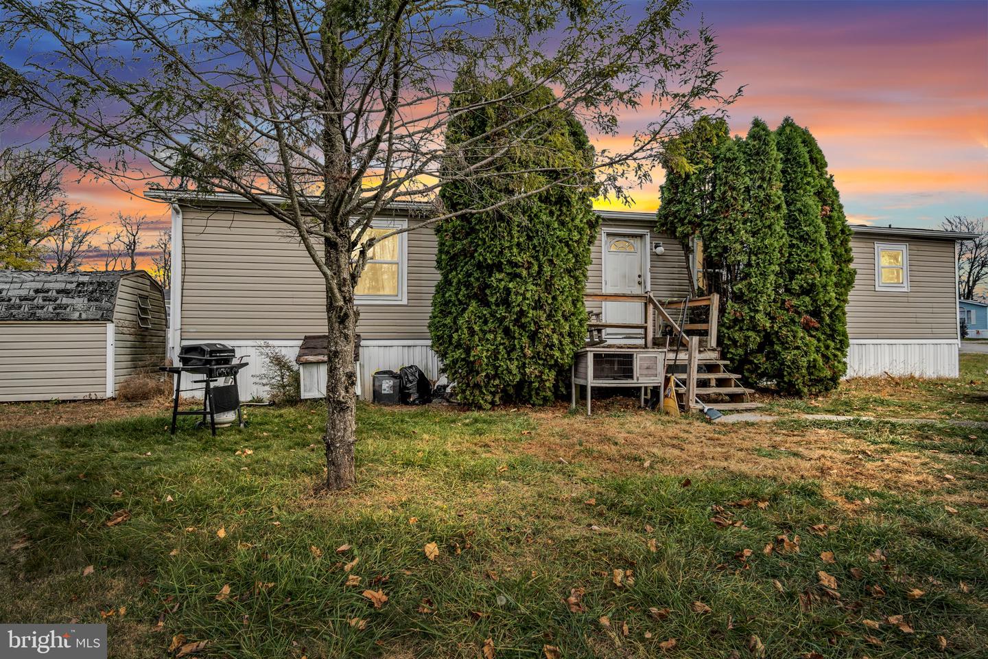 10 Dusk St #2b Property Photo 1