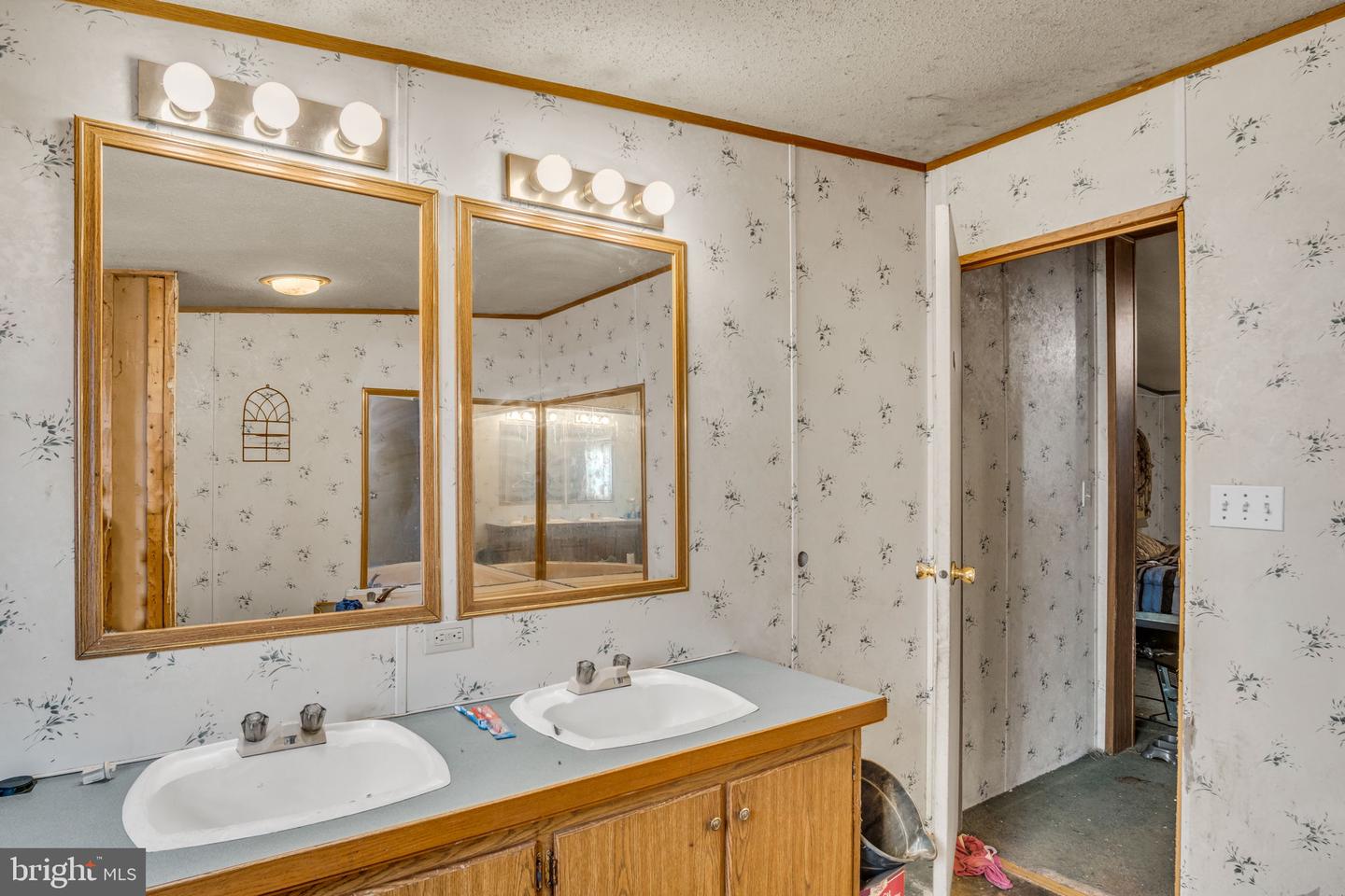 10 Dusk St #2b Property Photo 10