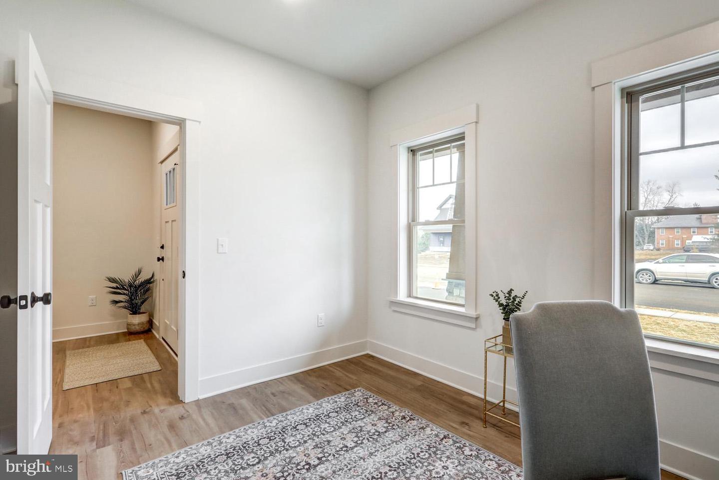 205 Parkside Pl Property Photo 12