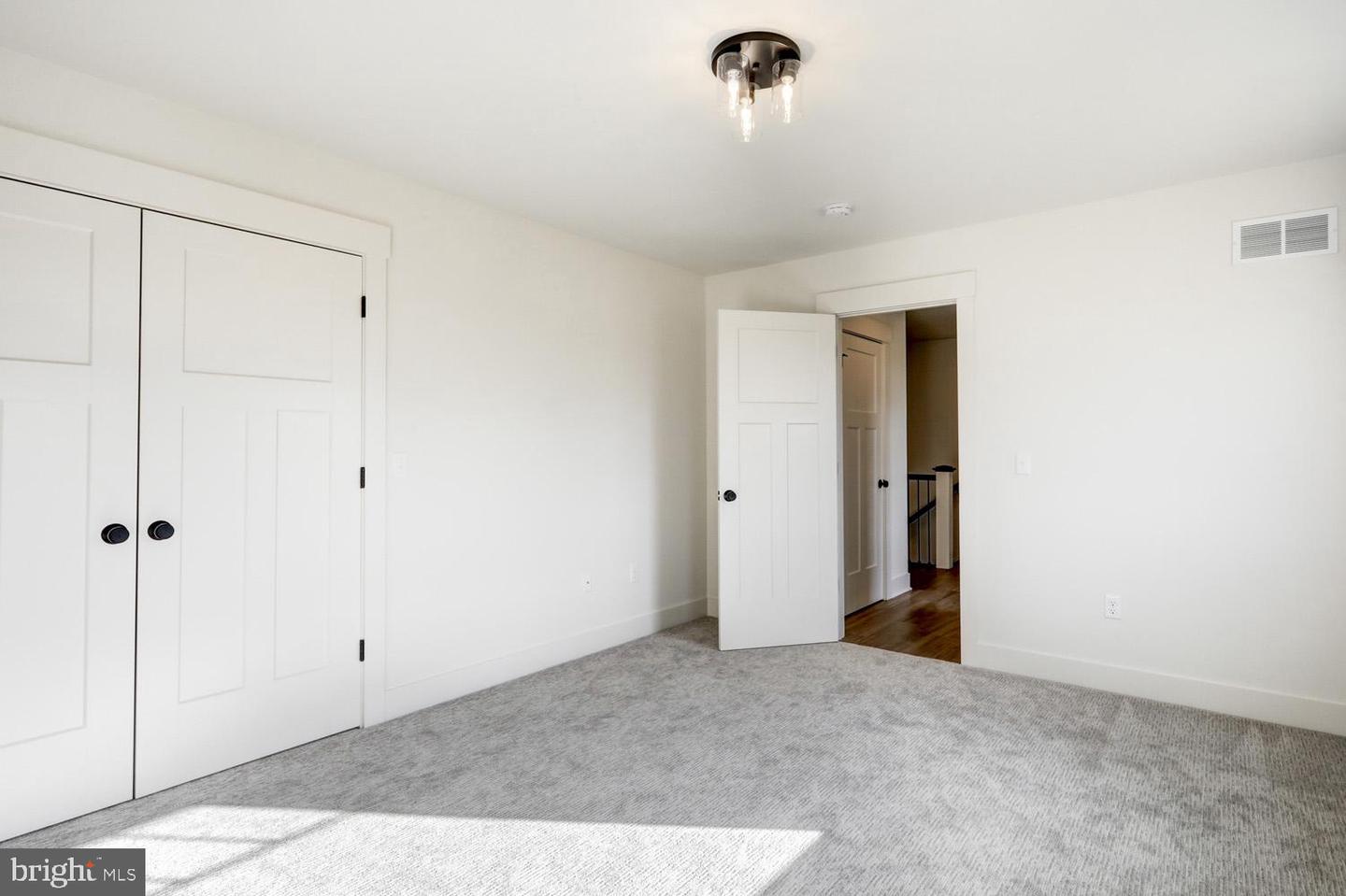 205 Parkside Pl Property Photo 51