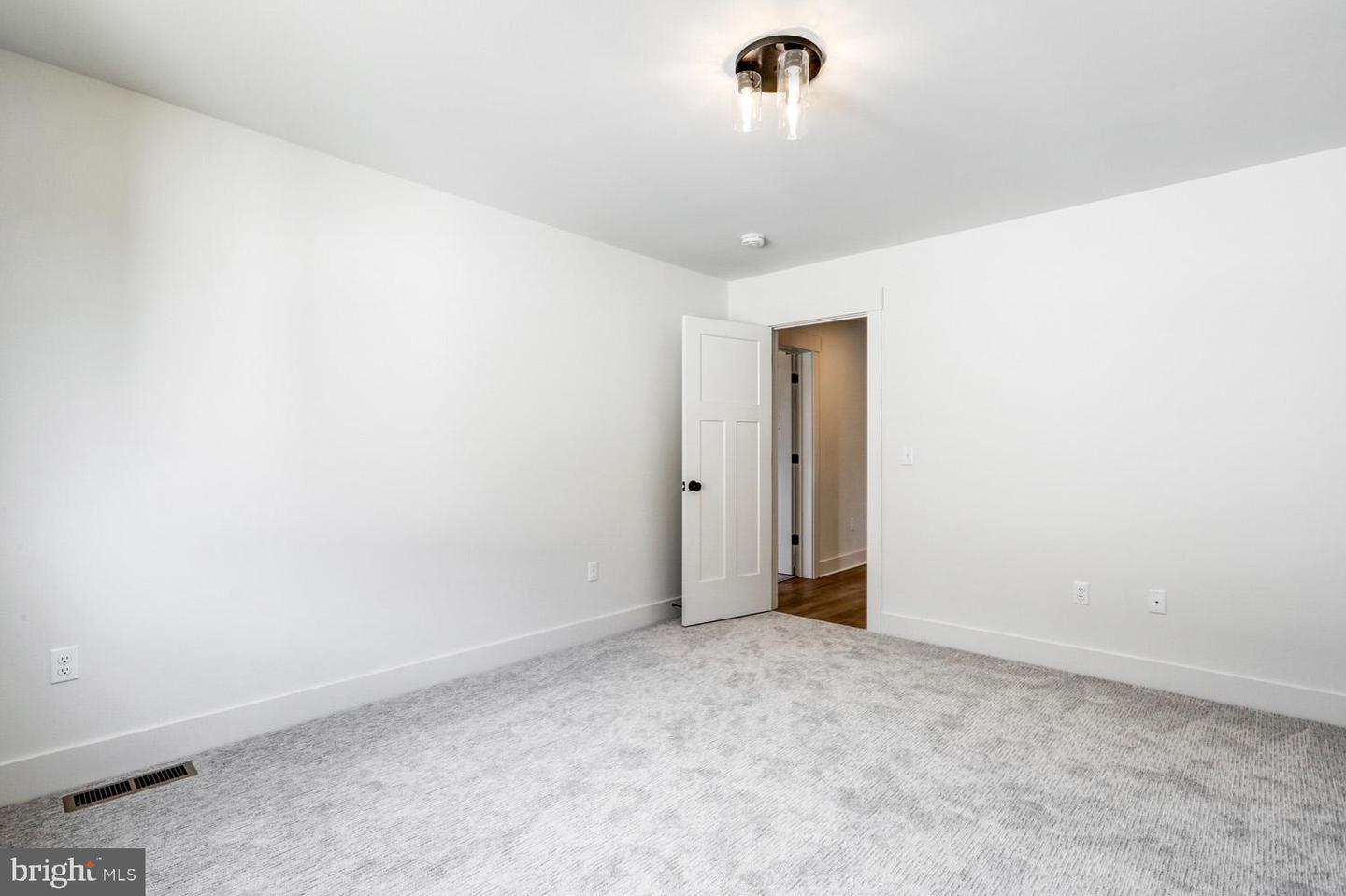 205 Parkside Pl Property Photo 54