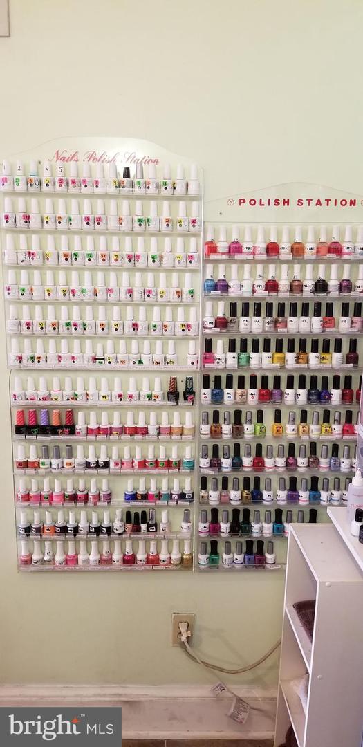 Nail Salon Property Photo 5