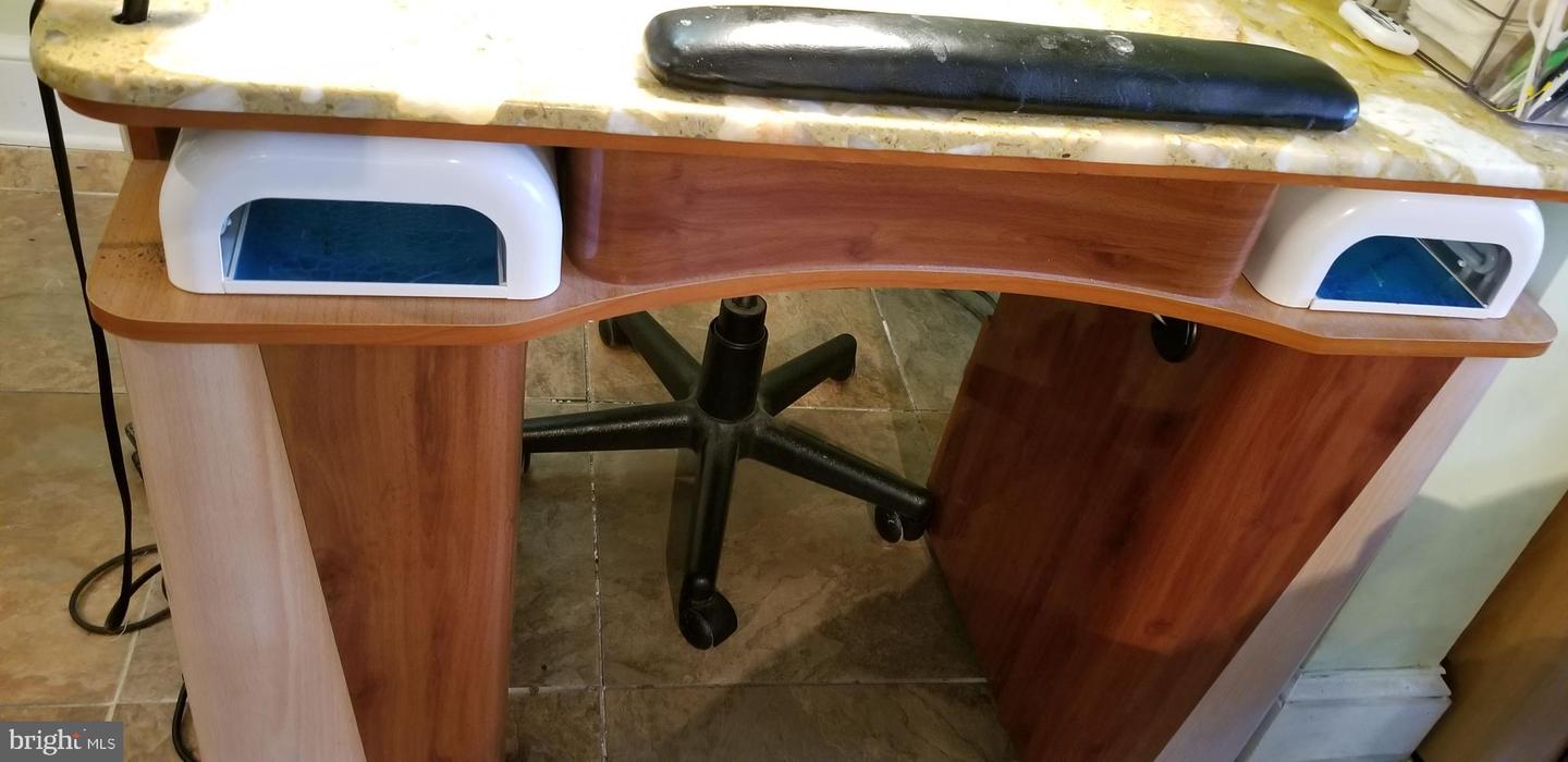 Nail Salon Property Photo 6