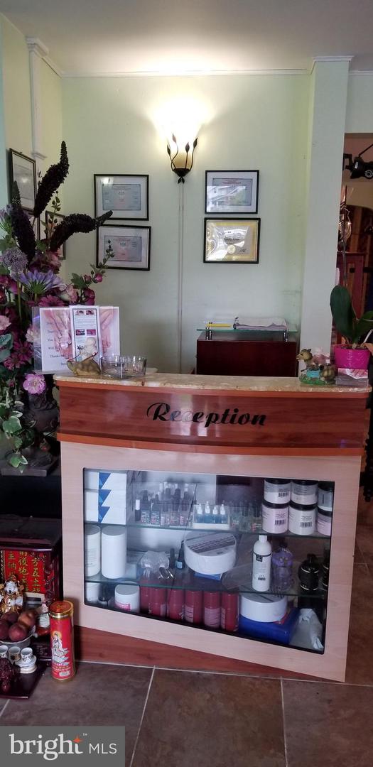 Nail Salon Property Photo 9