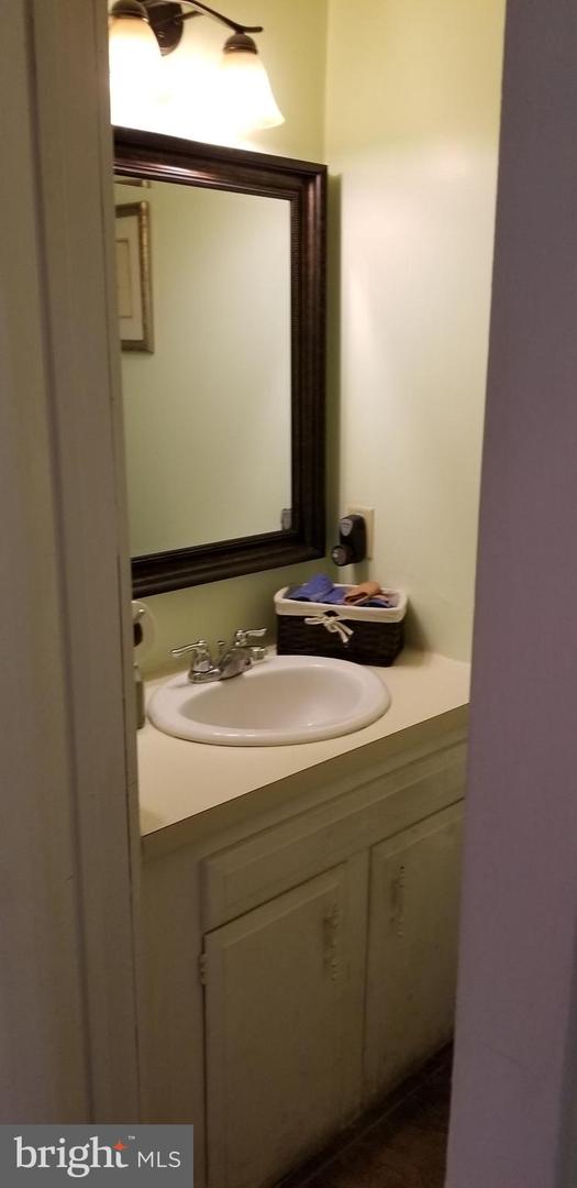 Nail Salon Property Photo 21