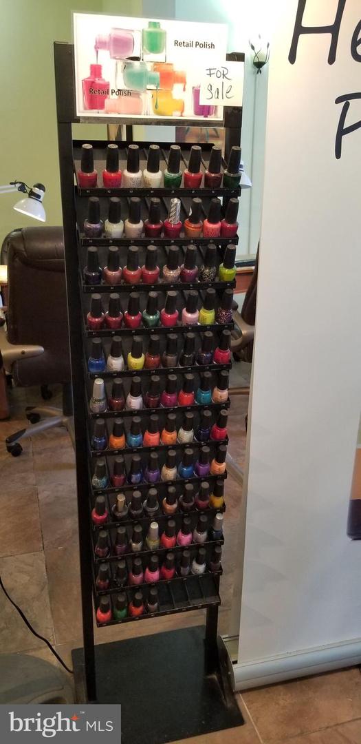 Nail Salon Property Photo 26