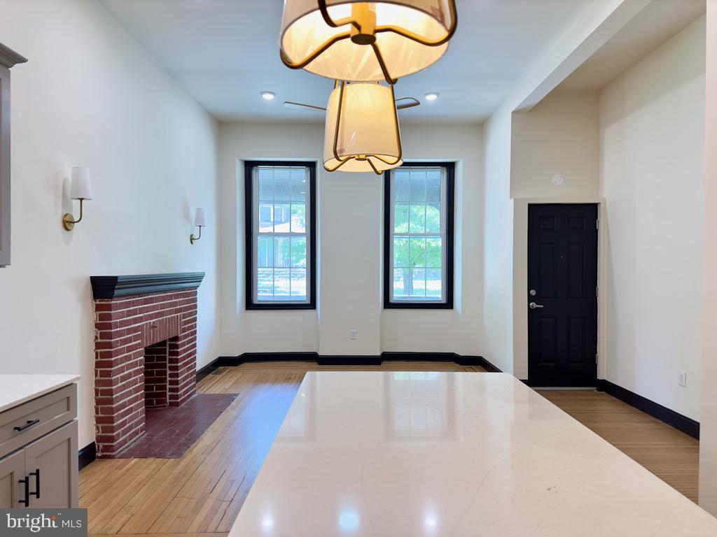 11 Apartments Near Lgh (3 Properties) Property Photo 6