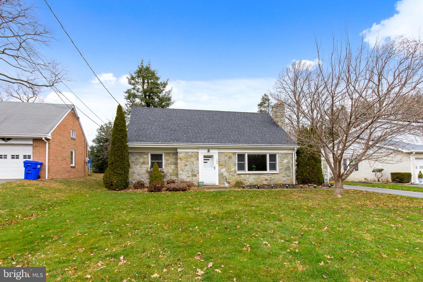 109 Landis Ave Property Photo