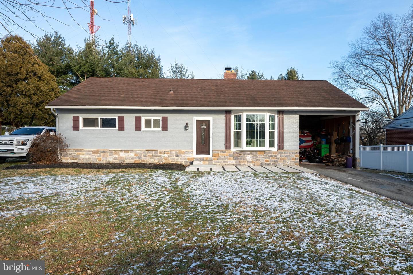 39 Pilgrim Dr Property Photo