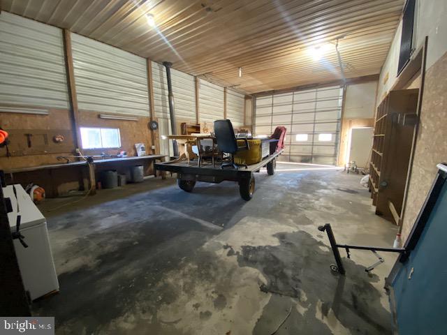 125 California Rd Property Photo 9