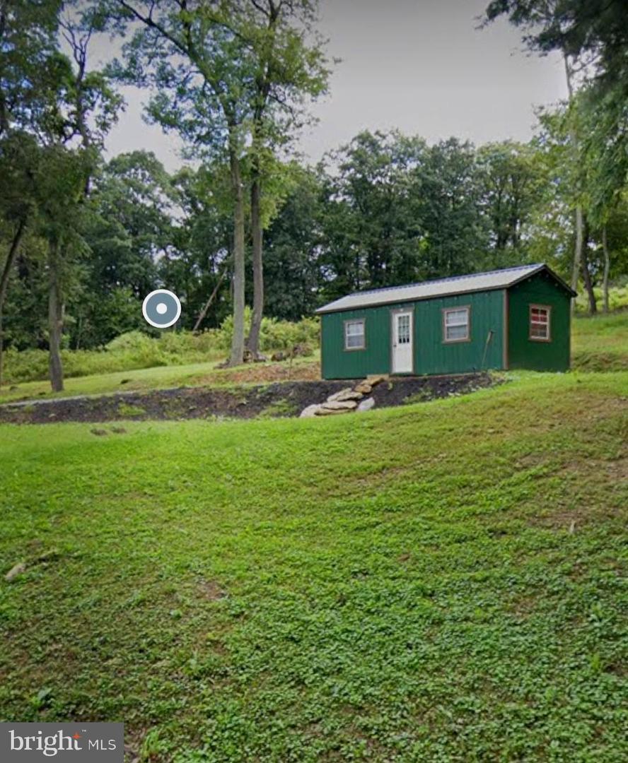 1221 River Rd Property Photo