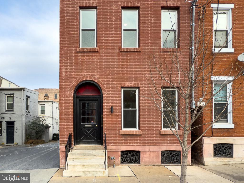 11 E Walnut St Property Photo 62