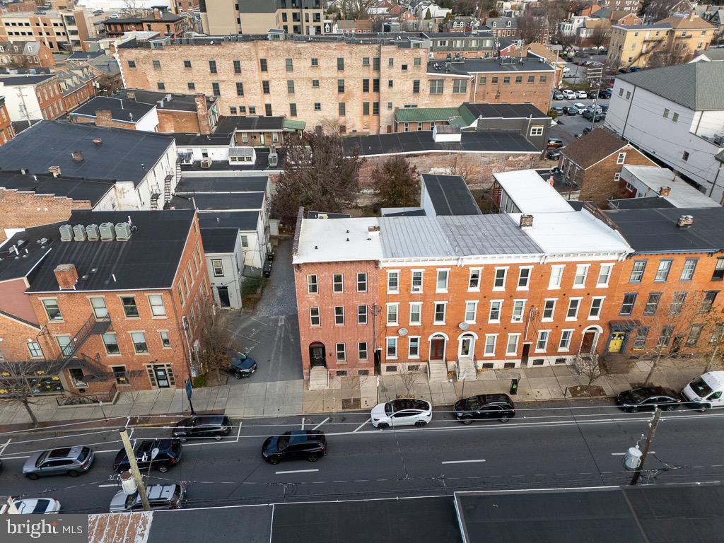 11 E Walnut St Property Photo 64