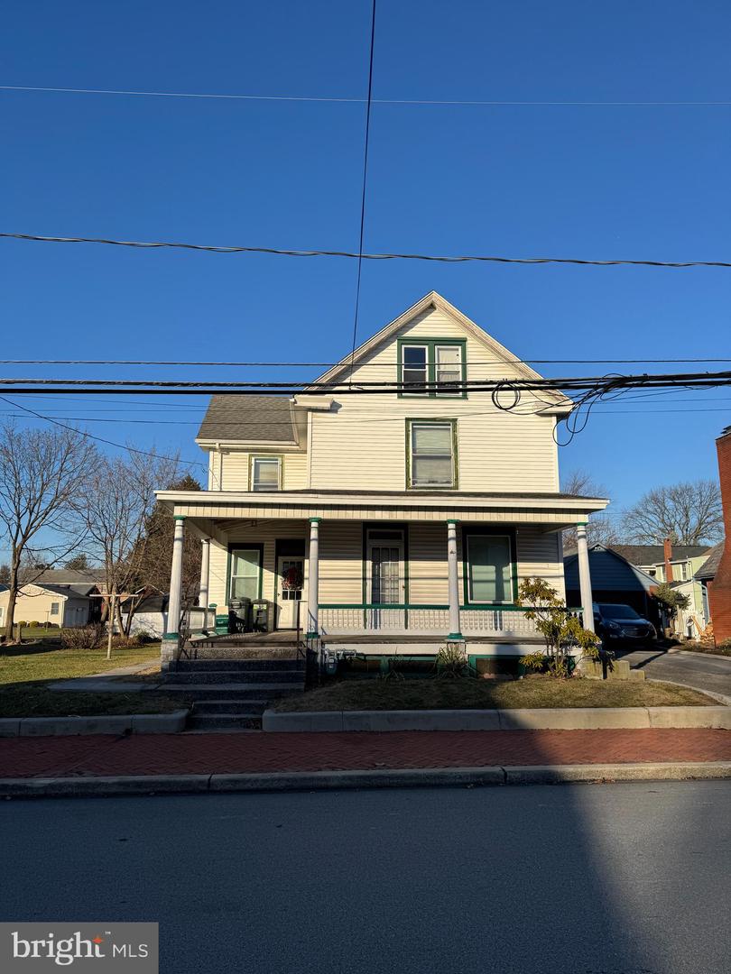 134 New Haven St Property Photo