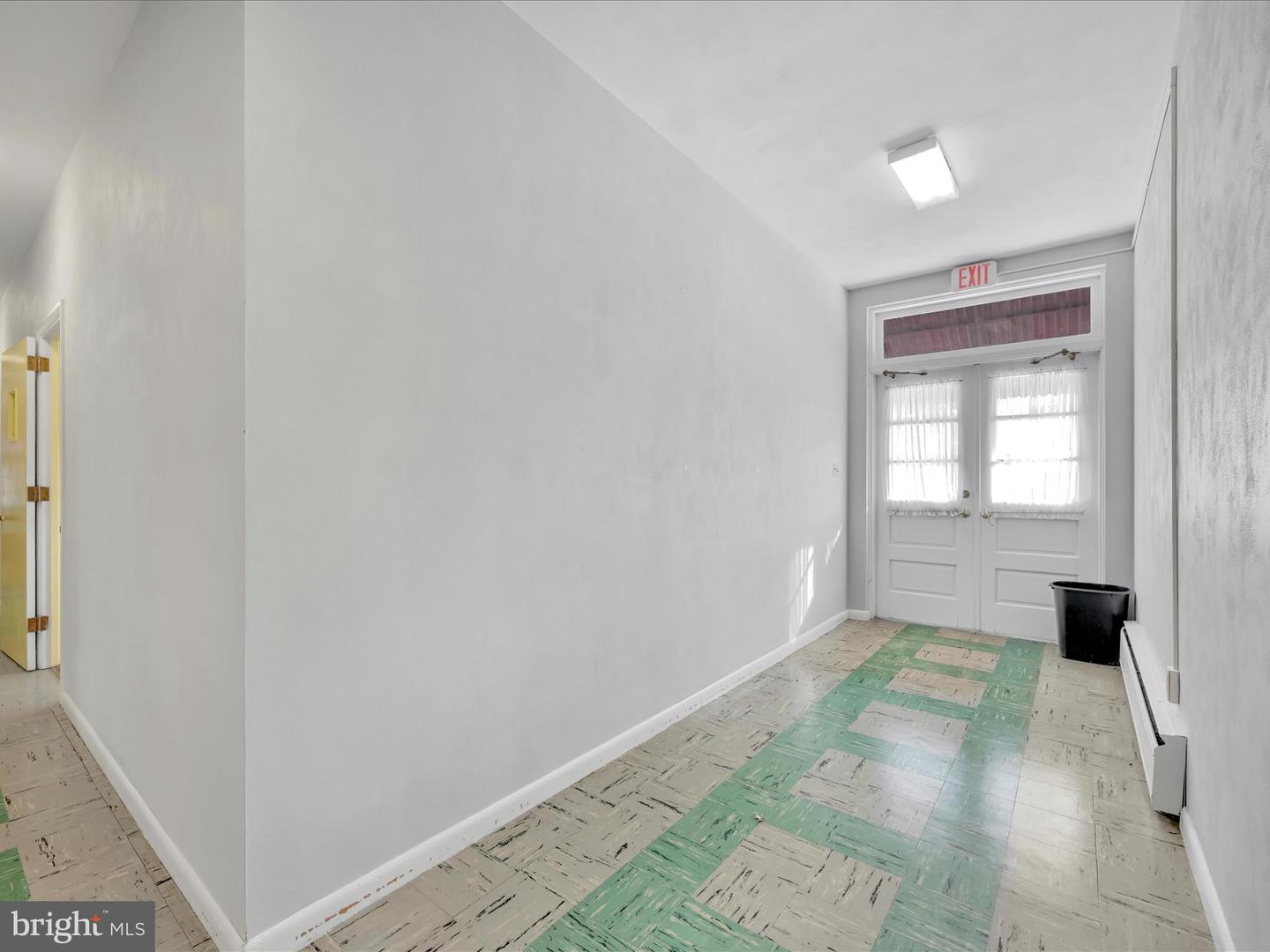 100 New Haven St Property Photo 15